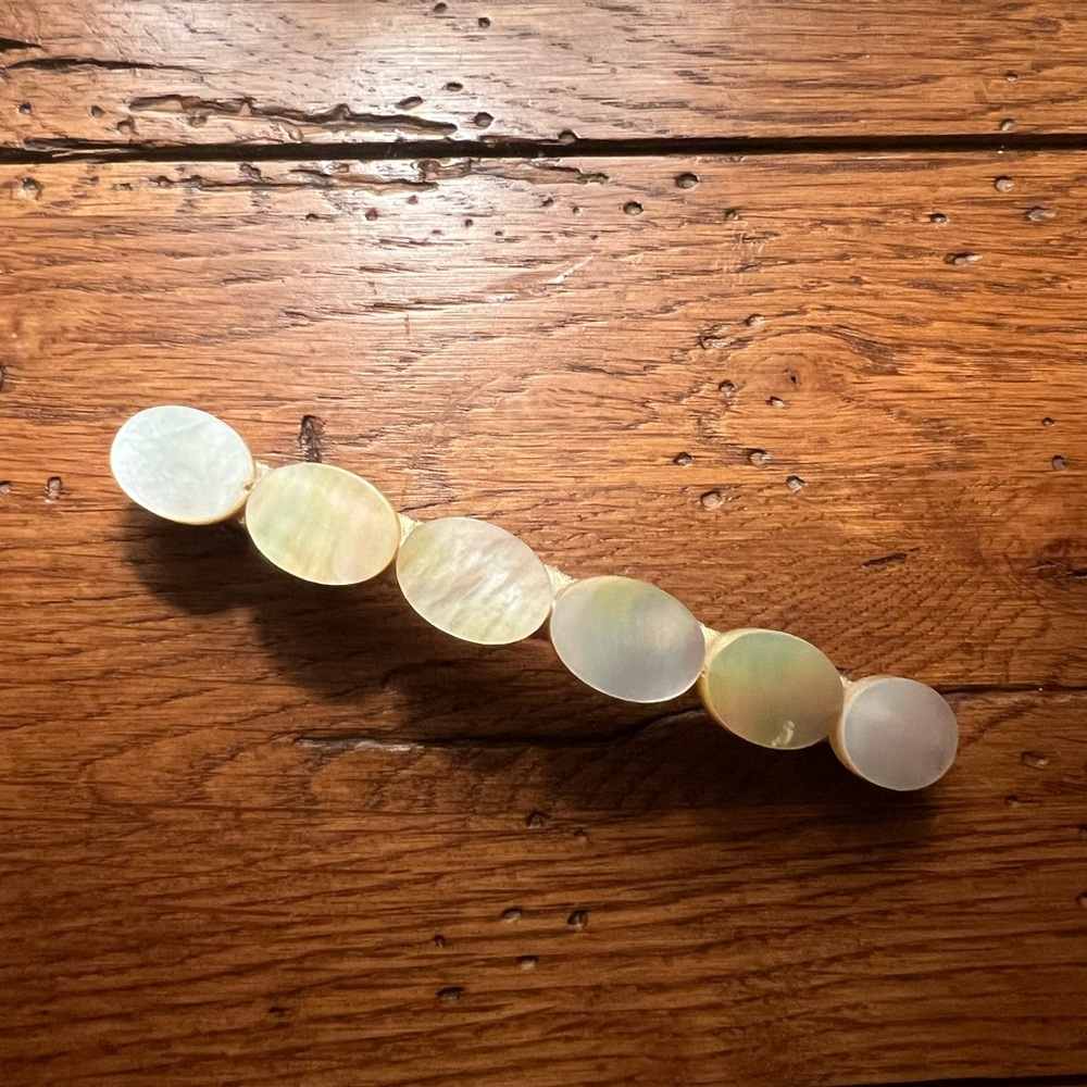 Barrette